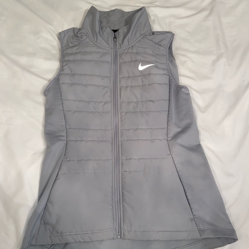 Nike Essentials Running Vest